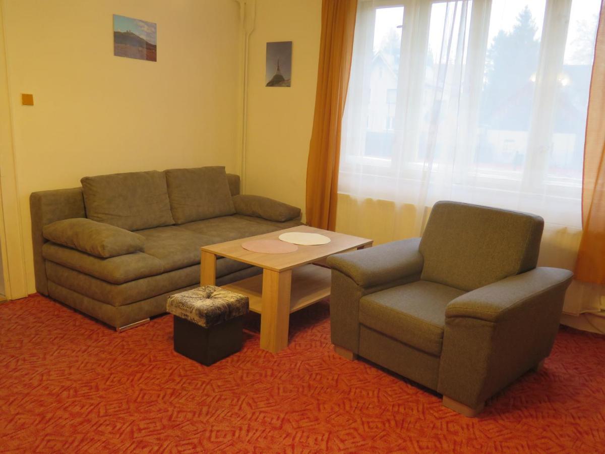 Apartman Hrubá Skála Exteriör bild