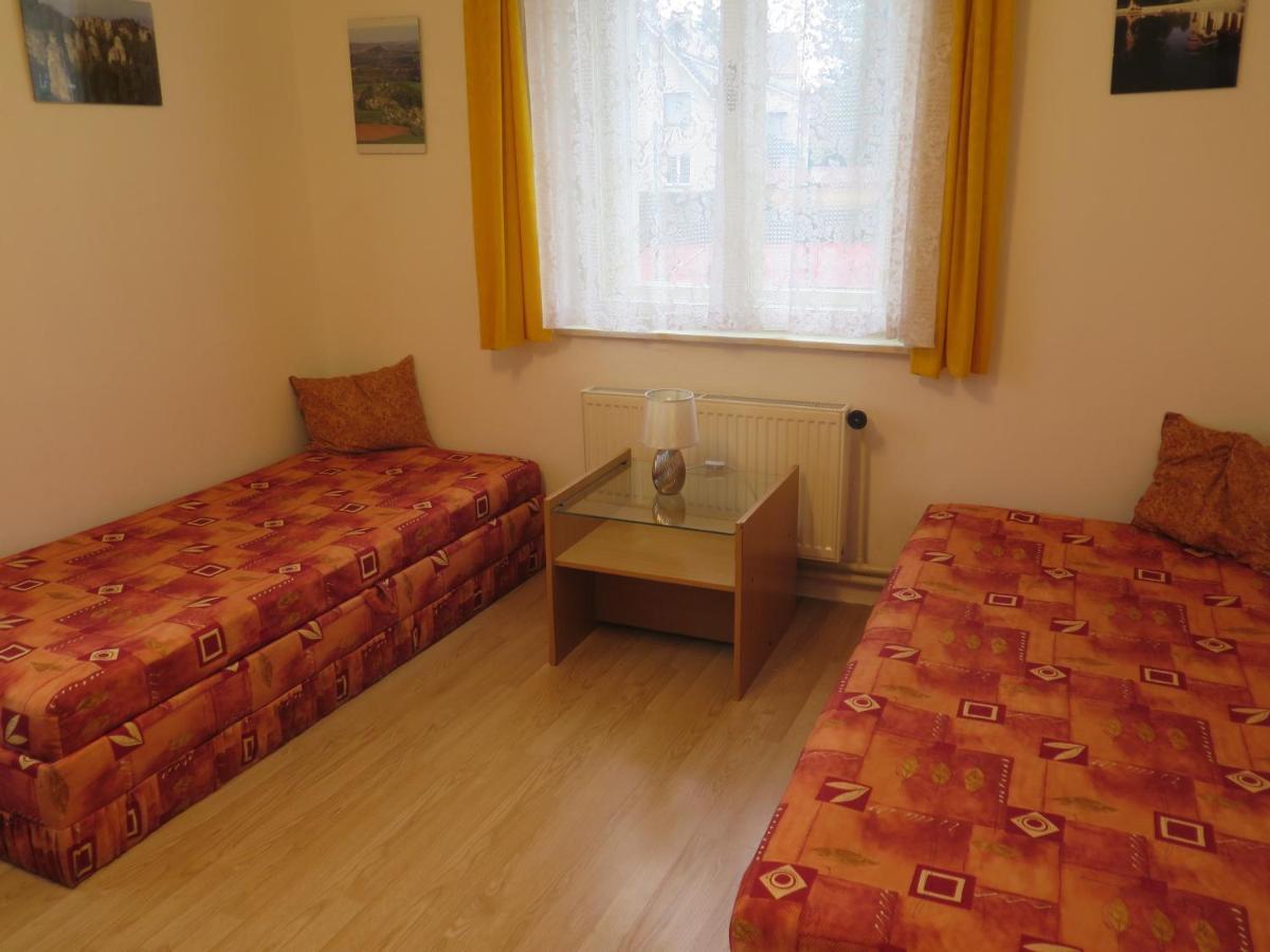 Apartman Hrubá Skála Exteriör bild