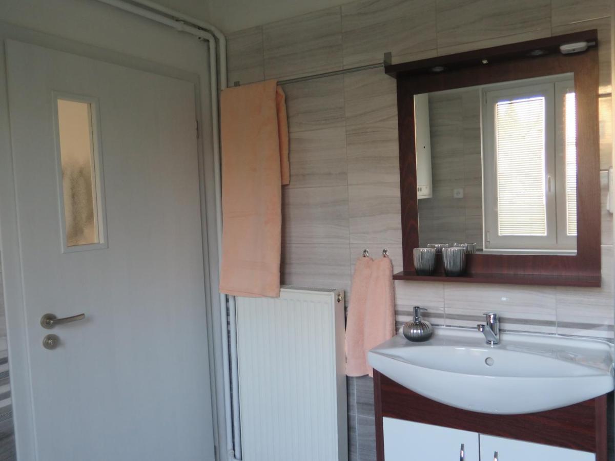 Apartman Hrubá Skála Exteriör bild